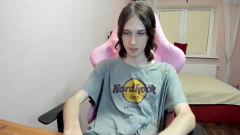 Snapshot of eleganc3 chatting on September 2025 06:24:01 PM eleganc3 online show from September 2025 06:24:01 PM