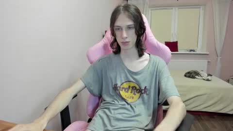 Snapshot of eleganc3 chatting on September 2025 09:08:02 PM eleganc3 online show from September 2025 09:08:02 PM