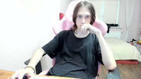 Snapshot of eleganc3 chatting on October 2025 07:25:02 PM eleganc3 online show from October 2025 07:25:02 PM