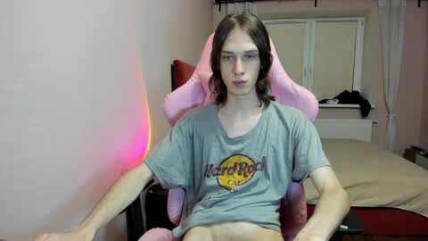 Snapshot of eleganc3 chatting on October 2025 07:08:01 PM eleganc3 online show from October 2025 07:08:01 PM