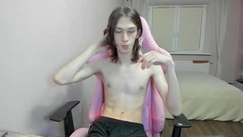 Snapshot of eleganc3 chatting on November 2025 09:35:01 PM eleganc3 online show from November 2025 09:35:01 PM