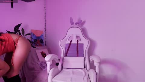 Snapshot of elektra_williams chatting on March 2025 02:37:02 AM elektra_williams online show from March 2025 02:37:02 AM