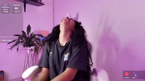 Snapshot of elektra_williams chatting on March 2025 04:12:02 AM elektra_williams online show from March 2025 04:12:02 AM