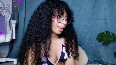 Snapshot of elektra_williams chatting on October 2025 11:35:01 PM elektra_williams online show from October 2025 11:35:01 PM