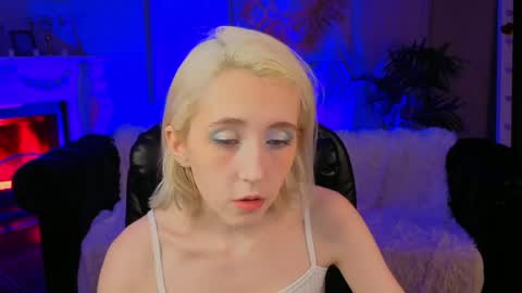 Elen  online show from April 2026 05:12:02 AM
