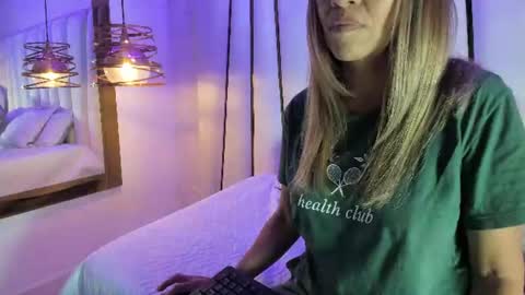 Elena online show from June 2026 06:54:01 PM