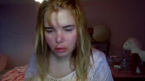 Snapshot of elenaflirt chatting on December 2025 02:46:02 PM Elena online show from December 2025 02:46:02 PM