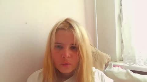 Snapshot of elenaflirt chatting on April 2026 10:19:01 AM Elena online show from April 2026 10:19:01 AM