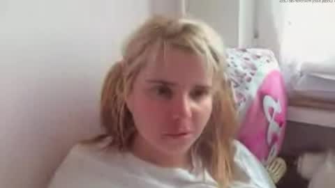 Snapshot of elenaflirt chatting on May 2026 12:43:01 PM Elena online show from May 2026 12:43:01 PM
