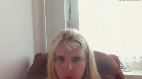 Snapshot of elenaflirt chatting on May 2026 12:01:01 PM Elena online show from May 2026 12:01:01 PM