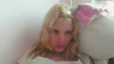 Snapshot of elenaflirt chatting on May 2026 02:56:01 PM Elena online show from May 2026 02:56:01 PM