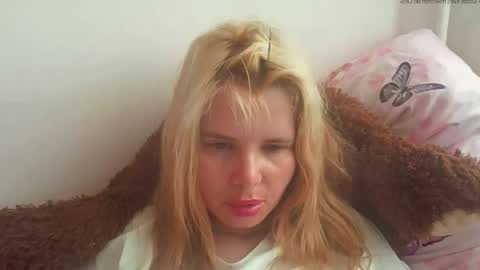 Snapshot of elenaflirt chatting on May 2026 02:35:02 PM Elena online show from May 2026 02:35:02 PM