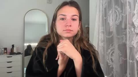 Elena online show from May 2026 02:14:01 PM
