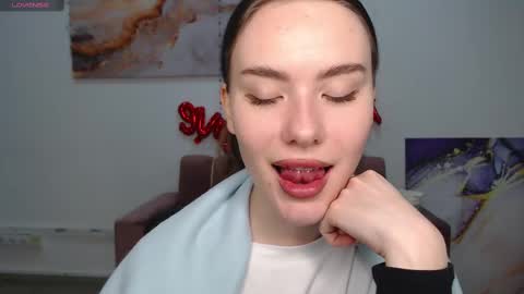 Snapshot of elenaoconar chatting on March 2025 09:43:01 AM elenaoconar online show from March 2025 09:43:01 AM