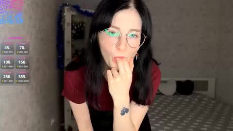 Snapshot of eleniswackhammer chatting on December 2025 09:11:01 PM Annie PVT IS OPEN online show from December 2025 09:11:01 PM