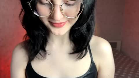 Annie PVT IS OPEN online show from May 2026 09:12:01 PM
