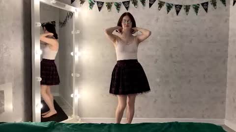 Annie PVT IS OPEN online show from July 2026 09:21:02 PM