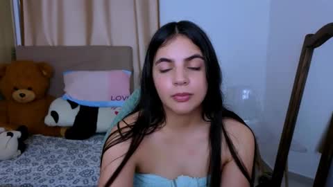 agnes online show from November 2025 08:32:01 PM