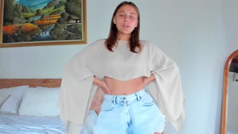 Snapshot of eleonora_linn_ chatting on December 2024 03:59:01 AM Eleonora online show from December 2024 03:59:01 AM