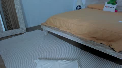 Snapshot of eleonora_linn_ chatting on January 2025 11:26:01 AM Eleonora online show from January 2025 11:26:01 AM