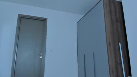 Snapshot of eleonora_linn_ chatting on February 2025 12:19:02 PM Eleonora online show from February 2025 12:19:02 PM