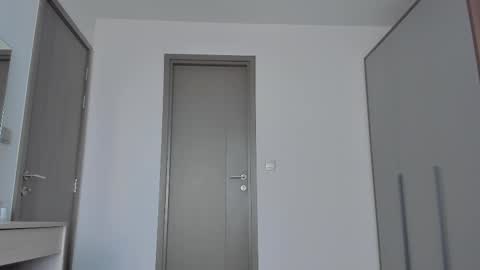 Snapshot of eleonora_linn_ chatting on February 2025 08:21:01 AM Eleonora online show from February 2025 08:21:01 AM