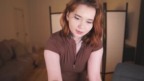 Snapshot of eleonora_linn_ chatting on October 2025 01:44:02 PM Eleonora online show from October 2025 01:44:02 PM