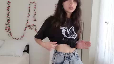 eleonoraa_sun online show from July 2026 01:37:01 PM
