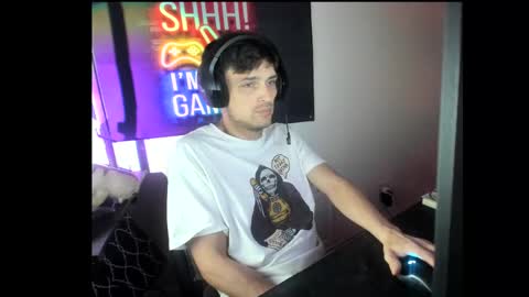 Snapshot of elephantrunkman chatting on March 2025 04:28:01 AM elephantrunkman online show from March 2025 04:28:01 AM