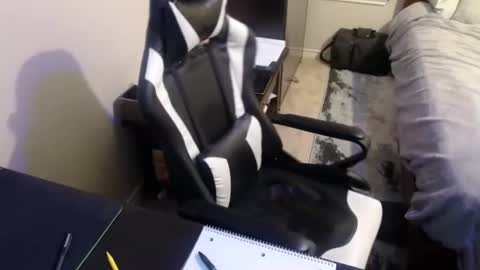 Snapshot of elevatetlb chatting on September 2025 04:14:01 AM Walker online show from September 2025 04:14:01 AM