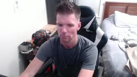 Snapshot of elevatetlb chatting on September 2025 05:12:01 AM Walker online show from September 2025 05:12:01 AM