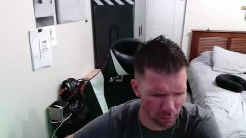 Snapshot of elevatetlb chatting on October 2025 05:24:01 AM Walker online show from October 2025 05:24:01 AM