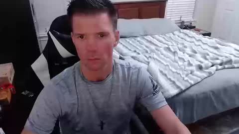 Snapshot of elevatetlb chatting on October 2025 02:32:02 AM Walker online show from October 2025 02:32:02 AM