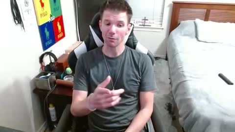 Snapshot of elevatetlb chatting on October 2025 04:02:02 AM Walker online show from October 2025 04:02:02 AM