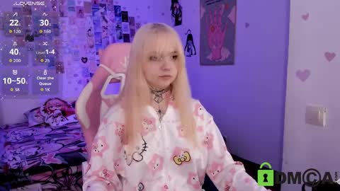Kira online show from May 2026 08:58:02 PM