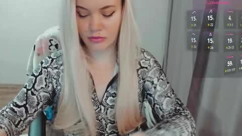 Ella online show from November 2025 07:41:01 AM