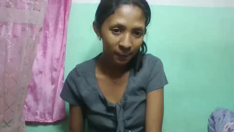 eliah193653 online show from May 2026 06:33:01 AM