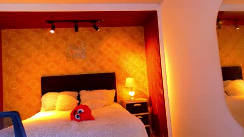 Elian online show from February 2026 02:04:02 PM