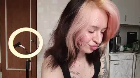 Snapshot of elianafox_ chatting on July 2026 08:23:01 AM elianafox_ online show from July 2026 08:23:01 AM