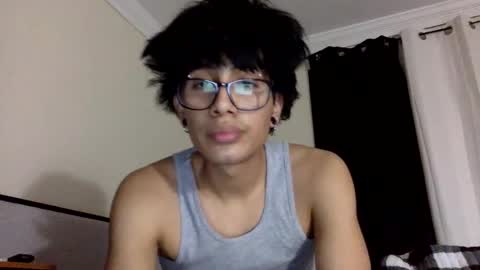 eliasssandres online show from November 2025 04:01:02 AM
