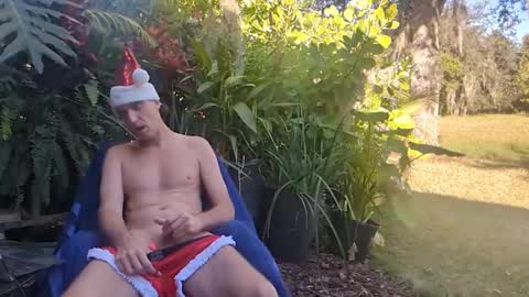 Snapshot of eliberator chatting on December 2024 08:07:02 PM eliberator online show from December 2024 08:07:02 PM