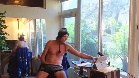 Snapshot of eliberator chatting on March 2025 09:43:02 PM eliberator online show from March 2025 09:43:02 PM