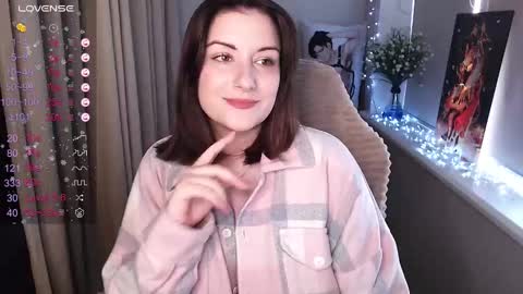 Elise online show from December 2024 04:44:01 AM