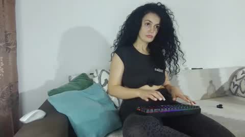 Snapshot of eliebullet chatting on October 2025 05:53:02 PM eliebullet online show from October 2025 05:53:02 PM