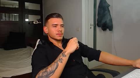 ElijahThorne online show from January 2026 06:26:02 AM