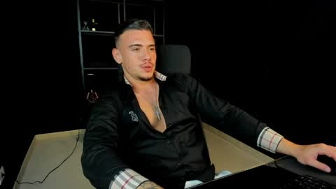 ElijahThorne online show from April 2026 08:42:01 AM