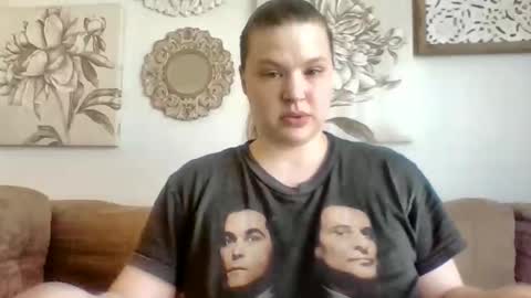 Snapshot of elinah_hanile chatting on February 2026 10:25:02 PM Elinah online show from February 2026 10:25:02 PM