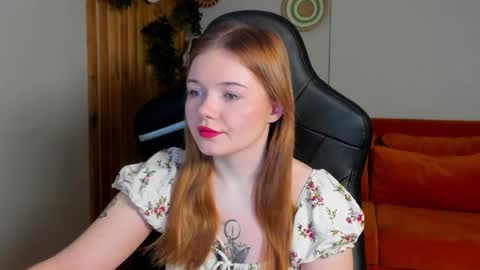 elinavale online show from April 2026 05:10:02 PM