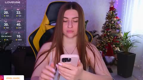 Elina online show from December 2024 09:14:01 AM