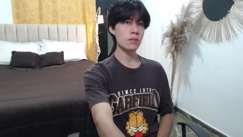 Snapshot of elio_collem chatting on December 2025 03:45:02 AM ELIO online show from December 2025 03:45:02 AM